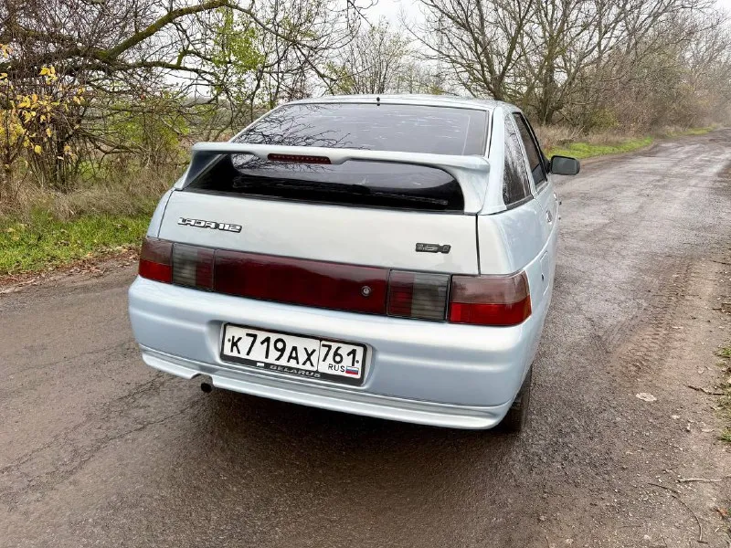 Продам ваз 2112 в отличном состоянии 2005г двигатель 1.6 16кл (124 клапана не гнет) компрессия во всех цилиндрах по 12 недавно замерял (есть фото) двигатель в отличном состоянии, коробка не хрустит передачи не выбивает. новое масло в двигателе и коробке. кузов без гнили и ржавчины, стаканы, дно, пороги, в отличном состоянии. новые оба наружние шрусы, наконечники и шаровые, новые подушки двигателя, новые барабаны. есть простая музыка, установлена сигнализация с автозапуском. на авто новая летняя резина + отдам комплект зимней резины. документы чистые, любое переоформление цена 270 т. ₽ торг осмотр г. новоазовск т. +79493137598 т. +79493183670 📲 tg: николай 📞 звоните: +7(949)3137598 - фотография - 4