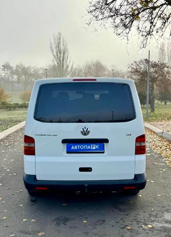 🇩🇪 Volkswagen transporter t5

💰Цена: 1 330 000р
🏢Город: мариуполь
📅Год выпуска: 2004
🗒️Пробег: 227 915 км.
⚙️Двигатель: 1.9 tdi
⛽Топливо: дизель
⚙️Кпп: механика

📞 Телефон:

+7-949-727-41-51
+7-989-263-55-56
+7-949-713-18-14

💾 Описание:

Volkswagen transporter t5 — легендарный минивэн. Переднеприводная компоновка с поперечным расположением двигателя.  Оснащен надежным двигателем объемом 1.9 литра.
Пассажирская версия кузова 8+1

✅ Кузов без коррозии
И дефектов выглядит шикарно

✅ Птс оригинал, крайний владелец с 2014 года

✅ Отличное внешнее и технические состояние

✅ Кондиционер, фаркоп, магнитола с usb и bluetooth, линзованая led оптика

❗️Проведено полное то с заменой всех жидкостей и фильтров, обслужена ходовая часть, топливная аппаратура, тормозная система.

Улица шевченко 2️⃣6️⃣9️⃣ - фотография - 5