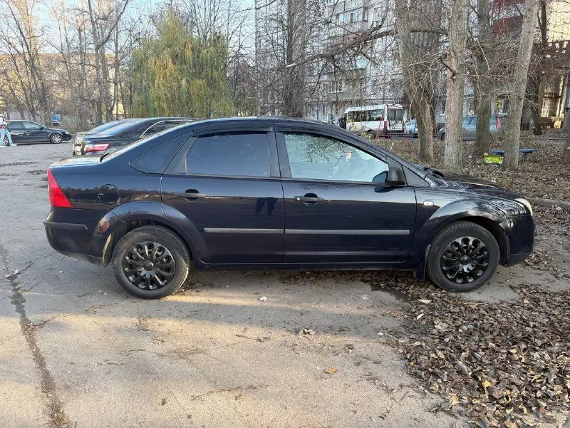 Продам ford фокус 2 2005г 1,4л пробег 203 000 собственник 400 000 хороший торг +79493836523 📲 tg: @tata_machukha 📞 звоните: +7(949)3836523 - фотография - 3