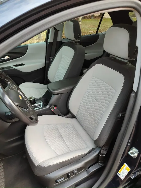 Продам свой личный автомобиль chevrolet equinox, конец 2020 г. в. 1.5 turbo (178 л. с. ) автомат, 146 тыс км. предмаксимальная комплектация lt+! на 18-ых дисках, панорамная крыша, большой сенсорный монитор. состояние нового авто. есть все для комфортной езды: - панорамная крыша - ﻿подогревы сидений - ﻿сенсорный монитор (с поддержкой applecarplay или android auto) - ﻿камеры заднего вида. - ﻿мониторинг мертвых зон. - ﻿парктроники по кругу. - ﻿адаптивный круиз контроль с движениями по полосам и предупреждения о препятствиях. - ﻿кожаный мульти руль - ﻿электропривод багажника - ﻿бесключевой доступ - ﻿автозапуск с ключа - дорогой видеорегистратор - ﻿электро-ручник. - розетка 220 вольт - ﻿двух зонный климат-контроль - два оригинальных заводских ключа - ﻿датчик света / дождя / давление в шинах - ﻿диски r18 - ﻿autohold и многое другое. . продажа с полным переоформлением в мрэо, автомобилем владею 1.5 года. цена:2080000 руб. енакиево. +79496139167 📞 звоните: +7(949)6139167 - фотография - 6