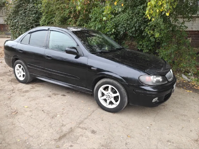 Nissan almera n16 2005 г. в, двигатель 1.5 л (98 л. с), бензин, механика, цвет черный, , привод передний, седан. комплектация comfort. гур, кондиционер, эл. привод зеркал, обогрев заднего стекла. хорошее состояние. документы все в порядке. цена: 500 000 руб. донецк. телефон: +79493394470 📲 tg: александр 📞 звоните: +7(949)3394470 - фотография - 4