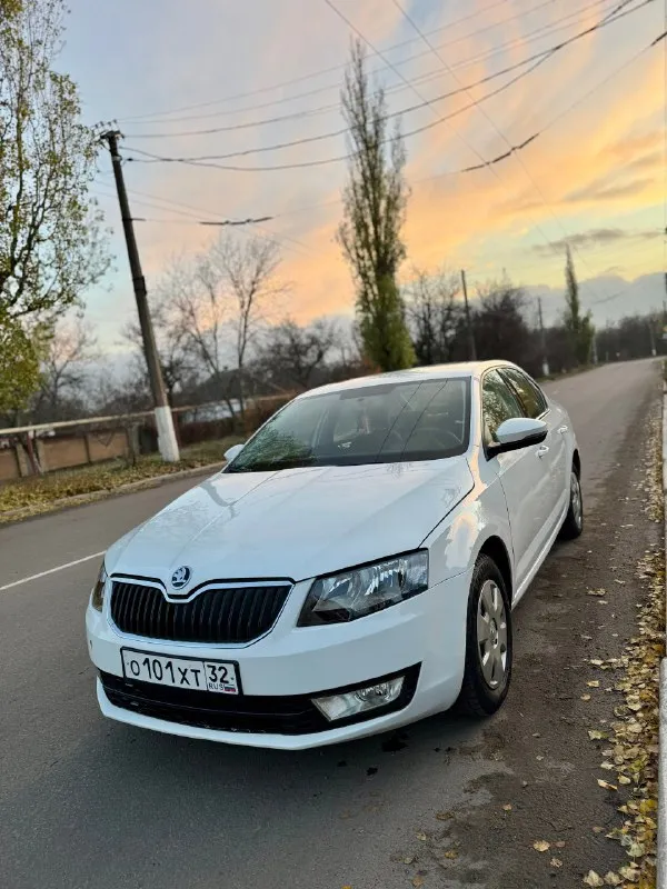 Продам skoda oktavia a7 2015г 1.6 на автомате) двигатель 1.6 mpi 110 л. с масло не жрет, коробка автомат надежный японский aisin, работает идеально, ходовка сбитая, очень мягкая, стойки и колодки новые, комплектация: заводская магнитола с бортовым компьютером, гидроусилитель руля, кондиционер, asr, abs, стабилизация, эл. зеркала с подогревом, хорошая зимняя резина, новый аккумулятор, авто приятное в ходу! цена отличная 🎁 850 000 рублей 🎁 документы чистые, переоформление без проблем. находится в макеевке звоните +79485570537 📞 звоните: +7(948)5570537 - фотография - 2