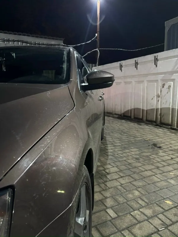 Продам skoda octavia 1.4 tsi mt цена: 1.000.000 руб торг в очень хорошем состоянии. машина ухожена и обслужена от а до я. менялась поршневая, вкладыши, ревизия головки! пробег оригинал, не скручен. все жидкости свежие, все обслужено. что было поменяно: - новые подушки двигателя - стойки стабилизатора - рулевые тяги и наконечники (рейка отреставрирована) - развал схождения сделан - резина 3 комплекта (два комплекта дисков) - установлена хорошая музыка, андроид магнитола! (штатную отдам!) обработана полностью! в ближайшее время без вложений! - картридж турбины заменен не так давно! масла не берет от слова совсем! на машине не летаю, это 1.4 не 2.0!(все разумно) - дорогая тонировка сзади - подкапотка чистая, все сухое (слежу за этим и во время устраняю течи!) - ролики и ремни заменил около 7 тыс назад. описывать очень долго, готов для личных встреч, убедитесь сами. с продажей авто сильно не спешу, езжу каждый день! +79490425668 📞 звоните: +7(949)0425668 - фотография - 2