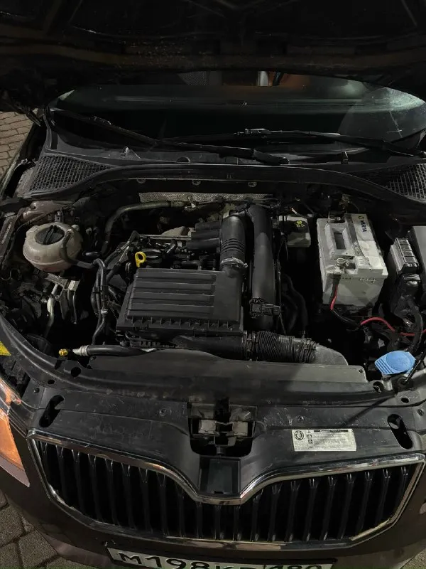 Продам skoda octavia 1.4 tsi mt цена: 1.000.000 руб торг в очень хорошем состоянии. машина ухожена и обслужена от а до я. менялась поршневая, вкладыши, ревизия головки! пробег оригинал, не скручен. все жидкости свежие, все обслужено. что было поменяно: - новые подушки двигателя - стойки стабилизатора - рулевые тяги и наконечники (рейка отреставрирована) - развал схождения сделан - резина 3 комплекта (два комплекта дисков) - установлена хорошая музыка, андроид магнитола! (штатную отдам!) обработана полностью! в ближайшее время без вложений! - картридж турбины заменен не так давно! масла не берет от слова совсем! на машине не летаю, это 1.4 не 2.0!(все разумно) - дорогая тонировка сзади - подкапотка чистая, все сухое (слежу за этим и во время устраняю течи!) - ролики и ремни заменил около 7 тыс назад. описывать очень долго, готов для личных встреч, убедитесь сами. с продажей авто сильно не спешу, езжу каждый день! +79490425668 📞 звоните: +7(949)0425668 - фотография - 8