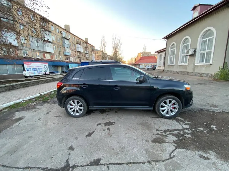 Продам mitsubishi outlander sport, 2 литра, пробег 160 000. на полном ходу, обслужен. цена 1 250 000, торг. город торез. +79493667672 📲 tg: @iliya_iluxa 📞 звоните: +7(949)3667672 - фотография - 5