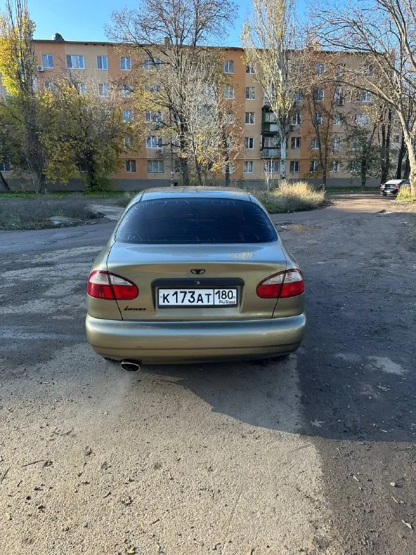 Продам daewoo lanos ( daewoo ланос) поляк 1.5 2005 год в отличном состоянии. 2 владельца по птс. автотека зеленая, запретов и штрафов нет, в такси не был. очень бодрая машина комплектация : гидроусилитель руля 4 стеклоподъемника 2 ключа подушка безопасности поменянные масла, фильтра, антифриз установлено новое сцепление, стоит новый аккумулятор, лед оптика, магнитофон с блютузом. новая резина triangle кузов оцинкованный в хорошем состоянии, дно пороги без рыжиков и гнили практически весь в родном окрасе, все стекла родные ходовая мягкая, коробка отлично не выбивает не хрустит. работает ровно, не дымит, масло не берет ни грамма от замены до замены, печка работает на 5+ 2 зимних колеса на штампах в подарок. вложений авто не требует. переоформление любое осмотр г. мариуполь цена 320 тыс. реальному покупателю небольшой торг. все вопросы: +7 (949) 523-26-34 +7 (949) 225-85-35 📲 tg: иван николаевич 📞 звоните: +7(949)5232634 - фотография - 4