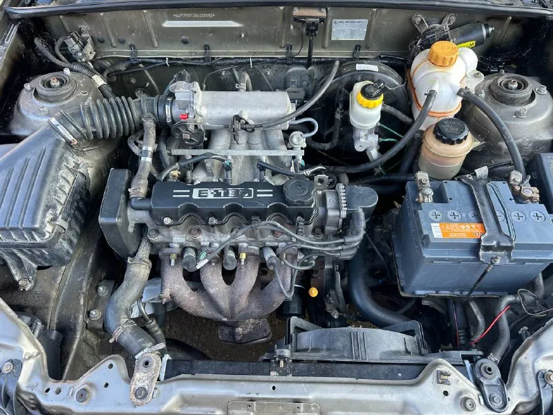 Продам daewoo lanos ( daewoo ланос) поляк 1.5 2005 год в отличном состоянии. 2 владельца по птс. автотека зеленая, запретов и штрафов нет, в такси не был. очень бодрая машина комплектация : гидроусилитель руля 4 стеклоподъемника 2 ключа подушка безопасности поменянные масла, фильтра, антифриз установлено новое сцепление, стоит новый аккумулятор, лед оптика, магнитофон с блютузом. новая резина triangle кузов оцинкованный в хорошем состоянии, дно пороги без рыжиков и гнили практически весь в родном окрасе, все стекла родные ходовая мягкая, коробка отлично не выбивает не хрустит. работает ровно, не дымит, масло не берет ни грамма от замены до замены, печка работает на 5+ 2 зимних колеса на штампах в подарок. вложений авто не требует. переоформление любое осмотр г. мариуполь цена 320 тыс. реальному покупателю небольшой торг. все вопросы: +7 (949) 523-26-34 +7 (949) 225-85-35 📲 tg: иван николаевич 📞 звоните: +7(949)5232634 - фотография - 7