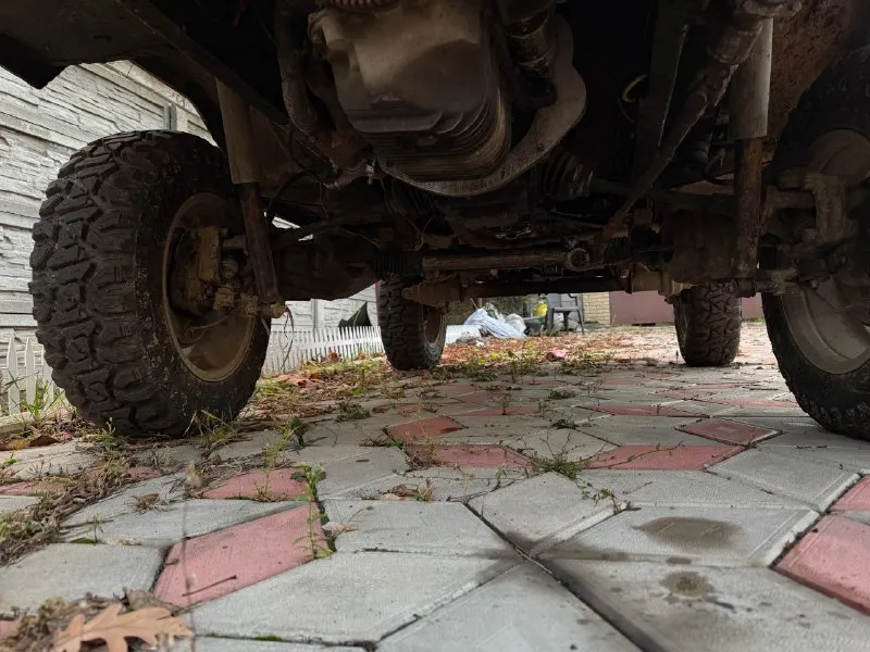 Продам грозу бездорожья он же луаз. двс сенс 1.3 в отличнейшем состоянии, тяга и мощь для этой машины с весом 800 кг как у урала. подключаемый полный привод( так передний) понижайка, блокировка заднего редуктора все работает!проходимость бешеная. бортовые редуктора обслужены были летом. отдам еще понижения 2.0 в редуктора( некогда поставить) установлена рулевая рейка кпп родная все предачи на отлично( выбивает только заднюю) новое сцепление в сборе вместе с главным и рабочим цилиндром. на газу, бензина нет вообще и не надо. расход 1 заправка на месяц. лифт подвески на 5 см. и перенос передней балки вперед на 4 см. аля шноркель из того, что было. сиденья и диски субару, резина новая пробег 200 км. документы полнейший порядок я 1 единственный хоз. по рф цена: 350 000 подробнее по телефону: +79493282053 📞 звоните: +7(949)3282053 - фотография - 6