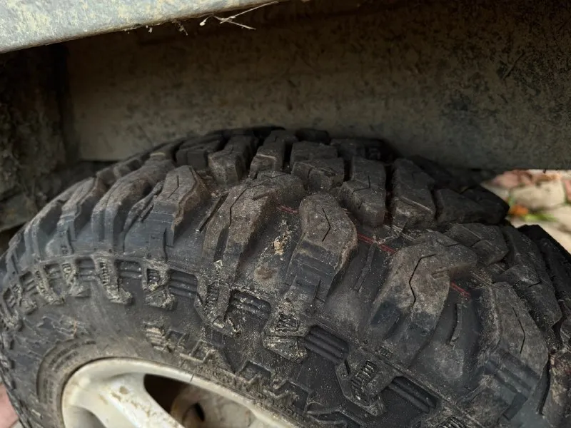 Продам грозу бездорожья он же луаз. двс сенс 1.3 в отличнейшем состоянии, тяга и мощь для этой машины с весом 800 кг как у урала. подключаемый полный привод( так передний) понижайка, блокировка заднего редуктора все работает!проходимость бешеная. бортовые редуктора обслужены были летом. отдам еще понижения 2.0 в редуктора( некогда поставить) установлена рулевая рейка кпп родная все предачи на отлично( выбивает только заднюю) новое сцепление в сборе вместе с главным и рабочим цилиндром. на газу, бензина нет вообще и не надо. расход 1 заправка на месяц. лифт подвески на 5 см. и перенос передней балки вперед на 4 см. аля шноркель из того, что было. сиденья и диски субару, резина новая пробег 200 км. документы полнейший порядок я 1 единственный хоз. по рф цена: 350 000 подробнее по телефону: +79493282053 📞 звоните: +7(949)3282053 - фотография - 7