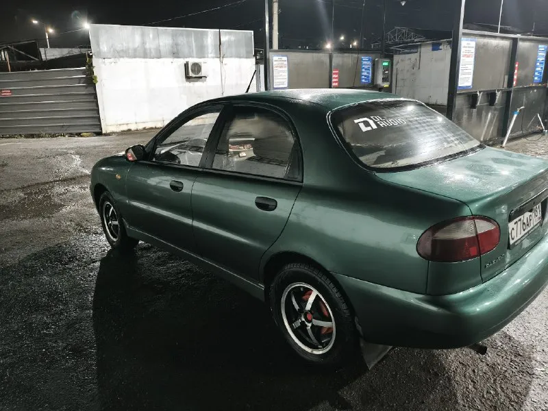 Продам daewoo сенс 1.3 в хорошем состоянии. не дымит не троит, кпп не выбивает не хрустит. дно пороги целые. пробег 121 000. я владелец, резина зима 2й сезон состояние новой, лето в комплекте. город луганск +79591233754 цена 310к торг 📞 звоните: +7(959)1233754 - фотография - 4