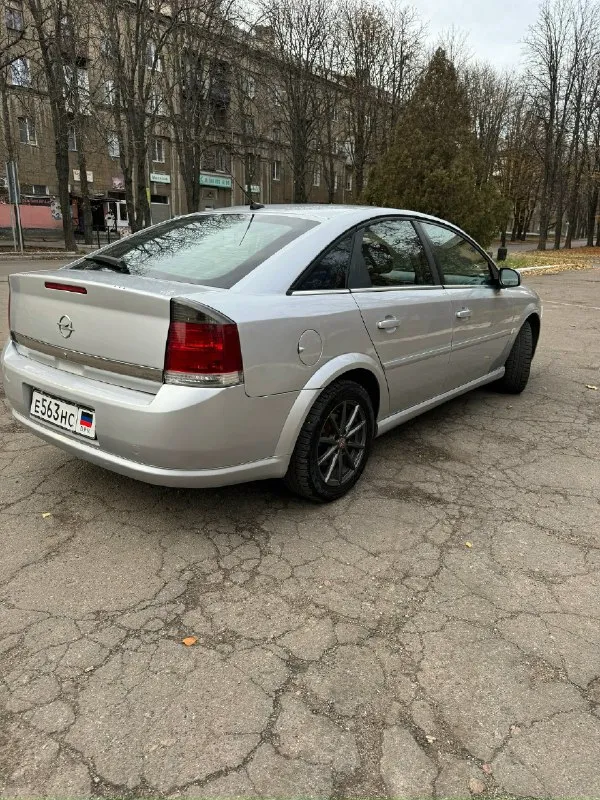 Opel 2006г. вектра с 2.2 бензин пробег 255 т. мкпп 6ступ. состояние отличное! весь срок эксплуатации в одних руках, цена 650т. +79494843925 телеграмм макс 📞 звоните: +7(949)4843925 - фотография - 3