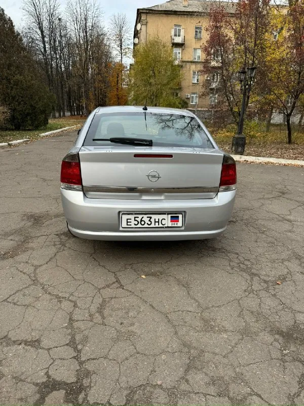 Opel 2006г. вектра с 2.2 бензин пробег 255 т. мкпп 6ступ. состояние отличное! весь срок эксплуатации в одних руках, цена 650т. +79494843925 телеграмм макс 📞 звоните: +7(949)4843925 - фотография - 5
