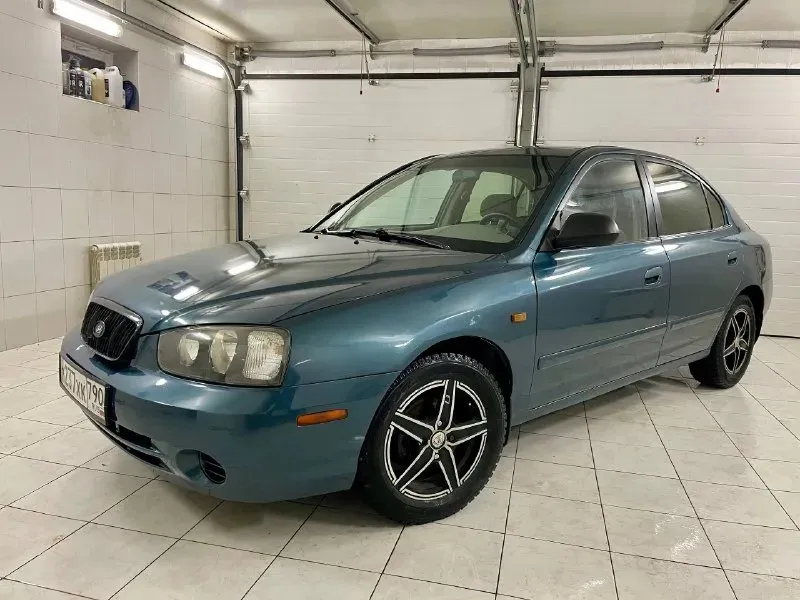 В продаже надёжный корейский седан! коробка автомат! по технической части никаких нареканий! двигатель работает идеально, не дымит, масло не ест. коробка переключает без проблем, ходовая в хорошем состоянии (много что поменяно). новые тормоза в круг (тормозные диски, колодки, тросы ручника, колодки ручника, задние барабаны) хорошая комплектация: кондиционер, круиз контроль, велюровый салон, 4 электро стеклоподъемника, обогрев зеркал, центральный замок, гур, подушки безопасности, музыка и тд. цена 380000 руб. +79498384425 📞 звоните: +7(949)8384425 - фотография - 2