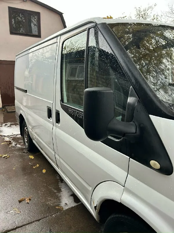 Продам ford transit 2.2 турбо год 2008 привод передний по комплектации кондиционер подогрев лобового электро зеркала и стеклоподъёмники на полном ходу все работает все светится пробег 645 тыс едет очень хорошо мотор заменён и вписан в птс мотор масло не берёт коробка работает чётко по документам все чётко продажа с переоформлением цена 750 тыс торг тел +79495050458 территориально г кировское звоните все расскажу 📞 звоните: +7(949)5050458 - фотография - 3