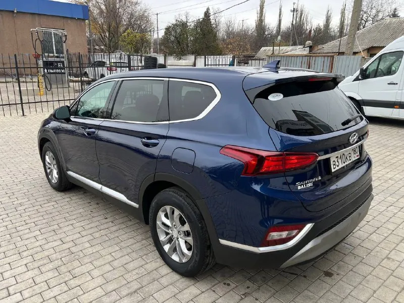 Продам личный автомобиль hyundai santa fe год выпуска: 2020 тип кпп: автомат объем двигателя: 2.4 литра тип топлива: бензин пробег: 80т. км цена: 2.850₽ дополнительная информация: резина зима/лето два заводских ключа два комплекта ковриков авто в хорошем состоянии авто в керамике +7 949 3943365 📞 звоните: +7(949)3943365 - фотография - 5