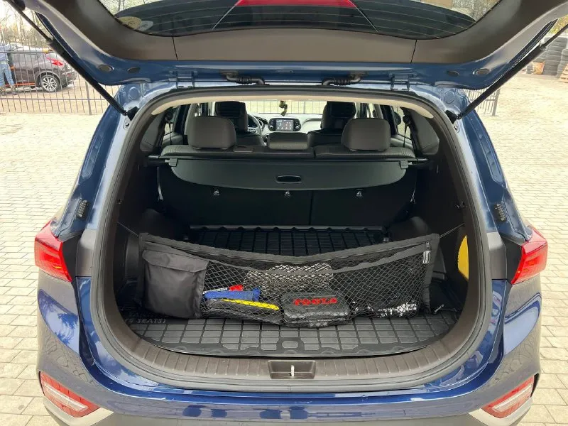 Продам личный автомобиль hyundai santa fe год выпуска: 2020 тип кпп: автомат объем двигателя: 2.4 литра тип топлива: бензин пробег: 80т. км цена: 2.850₽ дополнительная информация: резина зима/лето два заводских ключа два комплекта ковриков авто в хорошем состоянии авто в керамике +7 949 3943365 📞 звоните: +7(949)3943365 - фотография - 9