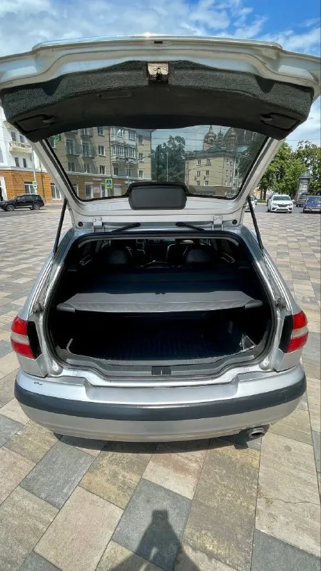 Продам volvo v 40. бензин 1.8. 2002 год выпуска. цена 550000 р. пробег 325500 км мариуполь максимальная комплектация. кондиционер, электро стекоподьемники, электро зеркала. подогрев сидений. кожаный салон. оригинальные титановые диски. 2 ключа. сервисная книга. 2 владельца. осмотр в мариуполе. возможен не большой торг. +79497402632 сергей - фотография - 6