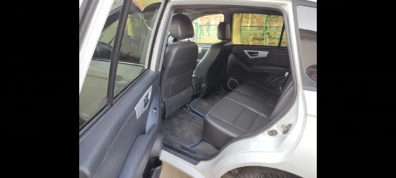 Продам lifan x60. год2014, цвет белый, двигатель 1.8, привод передний, бензин, коробка механика, пробег 160000. состояние машины отлично. коробка двигатель норма. электро пакет. кондиционер, печка рабочие, и. т. д. цена 570000₽. торг. харцызск. все остальное по телефону+79490348343.+79494228407. 📞 звоните: +7(949)0348343 - фотография - 7