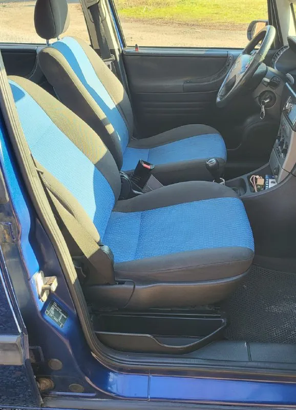 Опель зафира opel zafira 1.8 16v рестайлинг 2004 г. в. хорошее состояние авто. пригнана в 2021 году в донецк, один собственник. родной пробег, вся история обслуживания. не бит, корозии нет. донецк. 550т. р. +79493032667 - фотография - 6