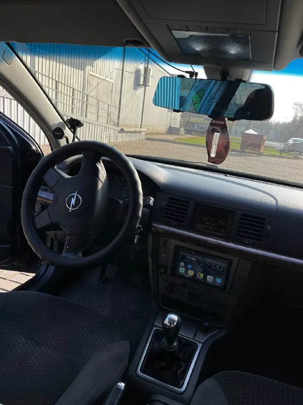 Продам opel вектра с 2002. кузов без дтп весь в заводском окрасе. стекла все заводские. включая лобовое. 1.8 механика, газ/бензин. климат, 4 стекло подъёмника. я хозяин, два комплекта ключей. цена: 600000₽. все вопросы по телефону. +79493212812 (телеграм на этот же номер) осмотр макеевка. 📞 звоните: +7(949)3212812 - фотография - 7