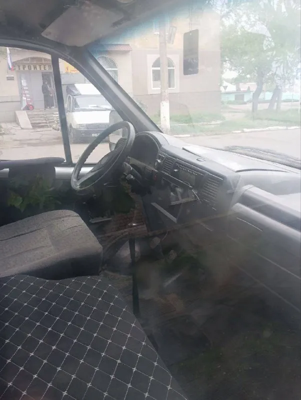 🏙 город: донецк 💰 цена: 2000р сутки 📝 описание: сдам в аренду газель (модель газ 2766), год выпуска 2004. длина кузова — 6 метров. установлено гбо. 📞 контакты: 7 📞 звоните: +7(949)3671445 - фотография - 4