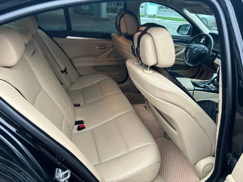 Bmw f10 2011 г. в. 5 series 2.0 184 л. с. автомобиль в отличном состоянии! двигатель, акпп и ходовая часть полностью обслужены. кузов в заводском окрасе! родной пробег 152.000 км! на 120.000 км менял цепи грм. два комплекта дисков с шинами. кузов авто под керамикой. более детально в телефонном режиме. г. донецк цена: 1.770.000 тел. : +79493910891 - фотография - 6