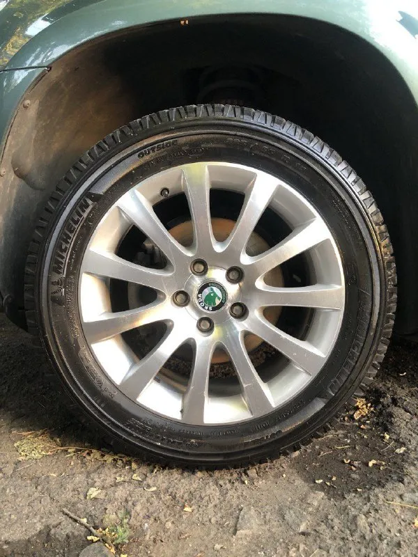 Шкода йети. 1,8 tsi, 2013 г. в., 123123 км, мкпп, индивидуальная комплектация, полный пакет безопасности, климат контроль, заводской биксенон с фароомывателями, подогрев форсунок стеклоомывателей, gsm сигнализация (автозапуск, турботаймер), головное устройство columbus 30 гб, комплект зимних шин с дисками, сервисная книжка, один хозяин, гаражное хранение. 1,3 млн. . разумный торг уместен. тел. +7 (949) 718-21-07. - фотография - 10