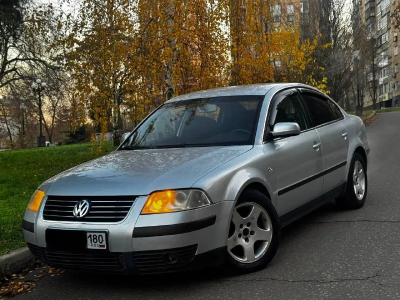 В продаже volkswagen passat b5+ 2003 года выпуска 🔥цена 395.000 ₽ 🔥 автомобиль на моторе 2.0 бензин, работает без каких либо нареканий. коробка механика, переключает идеально, без хрустов, передачи не выбивает. ходовая обслужена. климат контроль, 4 электро стеклоподьемника, подогревы сидений, также дополнительно установлен очень хороший свет. автомобиль был пригнал из германии. родной пробег 260.000 км. один владелец по птс по документам полный порядок, любое переоформление! осмотр центр донецка цена 395.000 ₽, возможен торг быстрому покупателю. ☎️ +7 (949) 628-72-17 📞 звоните: +7(949)6287217 - фотография - 4