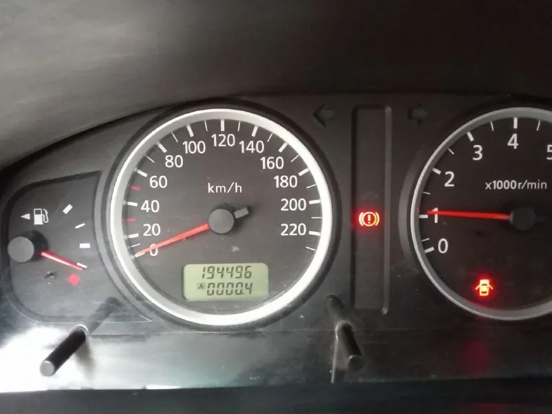 Продам almera 2005 г. в газ/ бензин. в отличном состоянии 195 тыс оригинального пробега. автомобиль местный, в пред максимальной комплектации, в машине ржавчины нет нигде, кузов оцинкованный, салон в хорошем состоянии. мотор 1.5 работает хорошо, мкпп 5 ступенчатая работает без нареканий, климат контроль работает хорошо, подогревы сидений, автомобиль полностью обслужен и во вложениях не нуждается. 455.000₽. осмотр в горловке. +7949-3026998 📞 звоните: +7(949)3026998 - фотография - 7