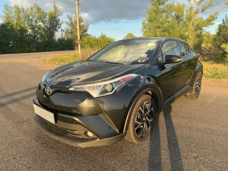 Toyota c-hr 2,0 2019г. я владелец, любые переоформления. пробег 170000 родной! заводской окрас ✅ полностью зелёная автотека✅ машина в идеальном состоянии ✅ салон как новый✅ комплектация limited(максимальная)🔥 цена 1850000 обращаться по номеру телефона +79592000015,либо писать в телеграмм 📞 звоните: +7(959)2000015 - фотография - 3