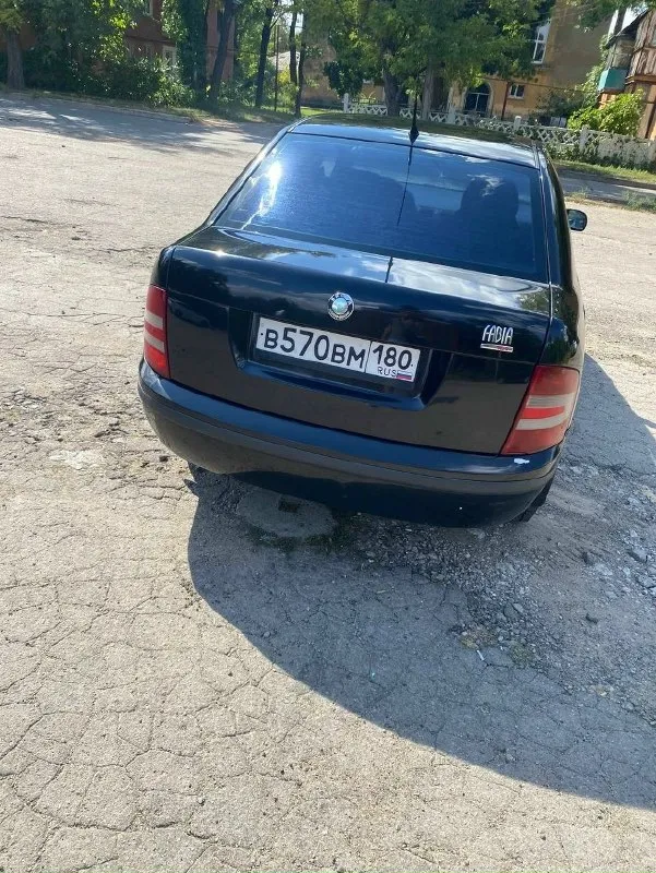 Skoda fabia 1,4 2007 продам свою хозяйскую машину!!! машина обслужена кондер работает масла фильтра заменены недавно газ/бензин газ вписан в птс и стс на полном ходу каждый день по кузову практически вся в родне дно арки пороги все целое !! второй комплект колес в подарок на хорошей летней резине!!! возрастные косячки присутствует коррозия на правом крыле в низу пробег 238 000 км автотека зелень я второй владелец очень экономичная особенно на газу!! цена 405000 рублей с торгом +79493642539 +79490491758 донецк, калининский район 👤 📞 звоните: +7(949)3642539 - фотография - 4