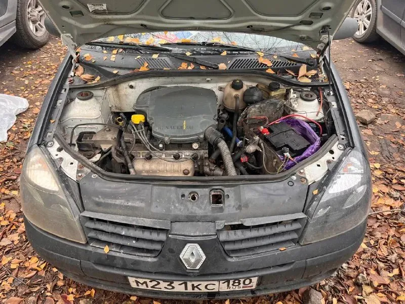 2004 г, в. renault симбол 8 клоп, 1,4. хорошая музыка, оставляю, после капиталки, тормоза в круг заменены кроме заднего левого, и тросики ручника нужно поменять, резина лето. пробег на обкатке, после капиталки 2000км цена: 250000, торг у капота. +7 (949) 318-32-54 📞 звоните: +7(949)3183254 - фотография - 4