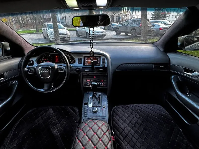 Продам audi a6 c6 рестайлинг 2010 года выпуска! достойный автомобиль в достойном состоянии на бензиновом 2.8 моторе, работает безупречно, полностью обслужен, масло от замены до замены в уровне никаких вопросов нет! коробка с ходовой тоже отрабатывают отлично никаких намеков на неисправности нет от слова совсем, машина в очень красивом цвете и отличной комплектации: кожаный салон, полный электро пакет, качественная музыка, мульти руль, подогревы сидений, многозонный климат и тд! юридически абсолютно чистая. также рассмотрю ваши предложения на обмен в обе стороны! осмотр донецк цена: 880.000₽, торг быстрому покупателю! +79496287217 - фотография - 7