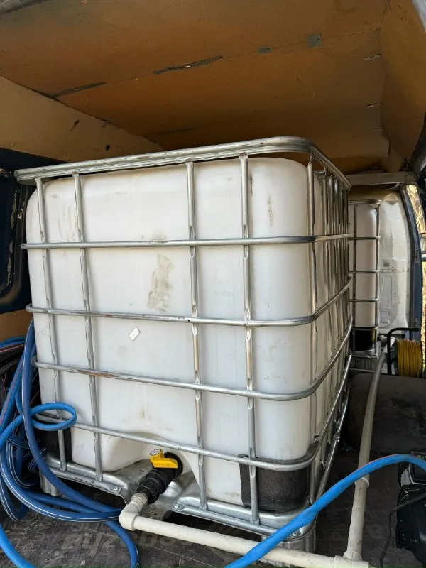 Продам готовый бизнес, по доставке технической воды, на базе автомобиля газ 2705 газель 2008 года выпуска, на полном ходу двигатель 2705 инжектор работает отлично, возможна продажа целиком либо отдельно автомобиль отдельно оборудование, по автомобилю рама целая, рессоры целые ходовка коробка, мотор все на отлично из недавно замененного свечи, фильтра, броне провода, форсунки, катушки зажигания все номера читаемы я собственник, второй владелец первым владельцем была фирма, любое переоформление пробег 220 тысяч по электрике работает абсолютно все, в плоть до электро регулировки фар печка жарит, стоит неплохая музыка резина отличная все 6 колес одинаковые в полном комплекте автомобиль, удлинитель 50 метром 2 подключенных куба по 1000 литров насос закачивает на любой этаж шланг около 70 метров продам или сдам в аренду г. макеевка, донецк, харцызск цена 400 000 тысяч рублей +79494331344 📞 звоните: +7(949)4331344 - фотография - 3