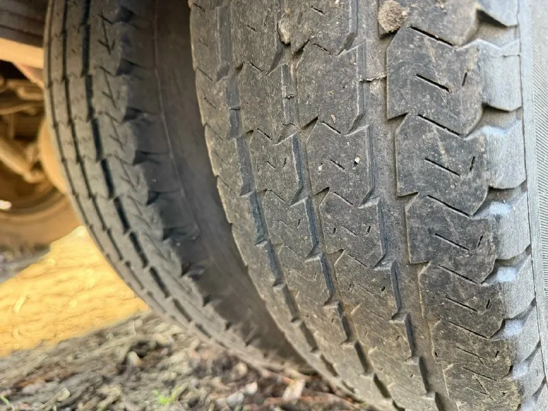 Продам готовый бизнес, по доставке технической воды, на базе автомобиля газ 2705 газель 2008 года выпуска, на полном ходу двигатель 2705 инжектор работает отлично, возможна продажа целиком либо отдельно автомобиль отдельно оборудование, по автомобилю рама целая, рессоры целые ходовка коробка, мотор все на отлично из недавно замененного свечи, фильтра, броне провода, форсунки, катушки зажигания все номера читаемы я собственник, второй владелец первым владельцем была фирма, любое переоформление пробег 220 тысяч по электрике работает абсолютно все, в плоть до электро регулировки фар печка жарит, стоит неплохая музыка резина отличная все 6 колес одинаковые в полном комплекте автомобиль, удлинитель 50 метром 2 подключенных куба по 1000 литров насос закачивает на любой этаж шланг около 70 метров продам или сдам в аренду г. макеевка, донецк, харцызск цена 400 000 тысяч рублей +79494331344 📞 звоните: +7(949)4331344 - фотография - 8