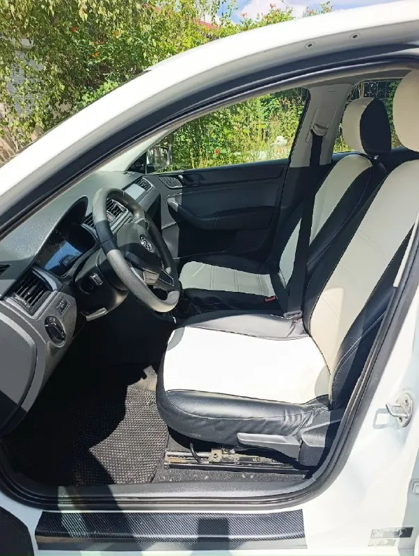 Продам skoda рапид 2014 г. в. пробег 200 тыс. км. мотор 1.6 кпп механика. масла, фильтра поменяны. ходовая без нареканий. по документам полный порядок, готова к переоформлению. цена: 800 тыс. рублей. (торг). возможен обмен. город шахтерск. тел:+7949-363-91-31 📞 звоните: +7(949)3639131 - фотография - 4