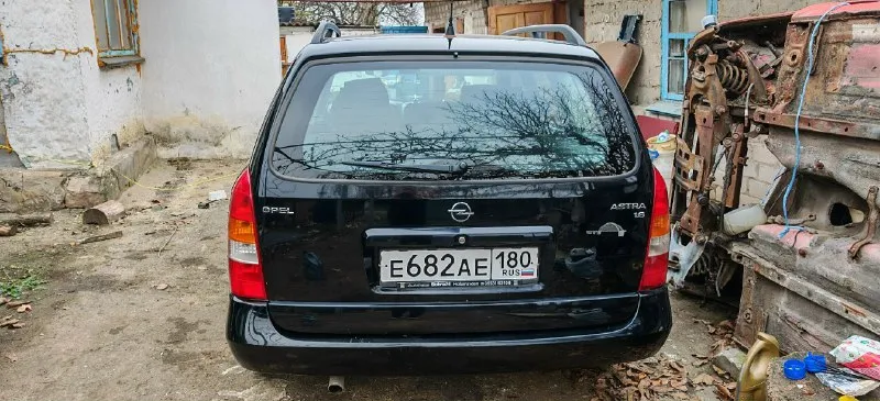 Подам opel astra g caravan 1.6 8v надежный и практичный универсал с хорошей историей эксплуатации. автомобиль в ухоженном состоянии, готов к повседневным поездкам. основные характеристики: модель: opel astra g caravan двигатель: 1,6 л, 8v тип кузова: универсал состояние: хорошее что в плюсах: чистый и аккуратный салон без серьёзных дефектов. кузов без ржавчины и серьёзных повреждений. техническая часть в рабочем состоянии — двигатель, коробка передач, ходовая без нареканий. полный комплект документов, без обременений. небольшой нюанс: не работает кондиционер — требуется замена радиатора. и провис потолок. почему стоит рассмотреть этот автомобиль? вместительный багажник — идеально для семьи или поездок с грузом. экономичный двигатель с умеренным расходом топлива. проверенная надёжность модели. контакты: телефон: +79495292622 или в лс цена: 400000 рублей. торг возможен обмен. 📞 звоните: +7(949)5292622 - фотография - 4
