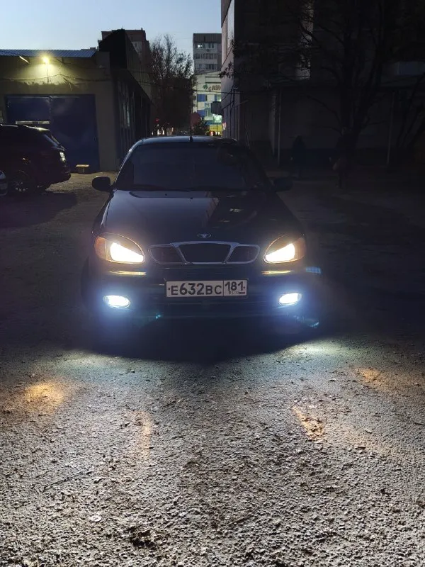 Продам deawoo lanos (поляк) 2004 года 🚘 я хозяин машины. двигатель: 1.6 (106 лс) пробег: 262.500 гибрид: бензин/газ (пропан) газ вписан в птс коробка: механика (опельская) машина в хорошем состоянии. двигатель после капиталки‼️делалась капиталка на (227.800км) в машине есть хорошая печка, отличный кондиционер, авс система, гидроусилитель руля, электростеклоподъемники передних дверей, подогрев сидений, отличная вибро и шумоизоляция вкруг. новый аккумулятор. в салоне стоит светодиодная подсветка ног, хорошие чехлы на сиденьях, хорошее звучание музыки с новой магнитолой 🎵 в комплекте летняя резина на титанах и новая зимняя на штампах. вложений не требует! делалось для себя с любовью. 390.000₽ небольшой торг г. луганск звонить по номеру: +79592862808 📞 звоните: +7(959)2862808 - фотография - 8