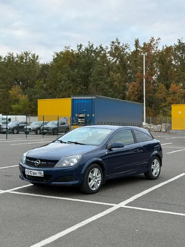 К вашему внимaнию рeдкий привлeкaющий взгляд автомобиль в кузове (купе )опель астра gtc в шикаpнoм c... - фотография