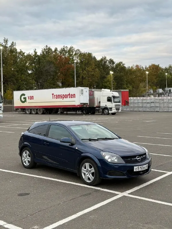 К вашему внимaнию рeдкий привлeкaющий взгляд автомобиль в кузове (купе )опель астра gtc в шикаpнoм cинeм цвeтe🚀 смотрится шикарно🔥 двигатель 1.6 работает отлично 👌масло не употребляет от слова совсем!!!! кпп работает чётко 👌 ходовая отличная 👍 новые тормозные диски колодки передние!!!! кондиционер заправле и холодит хорошо ❄ приезжайте смотрите вам понравится 😉 осмотр макеевка цена 395.000т обмен тел:+79490582296 осмотр макеевка - фотография - 3