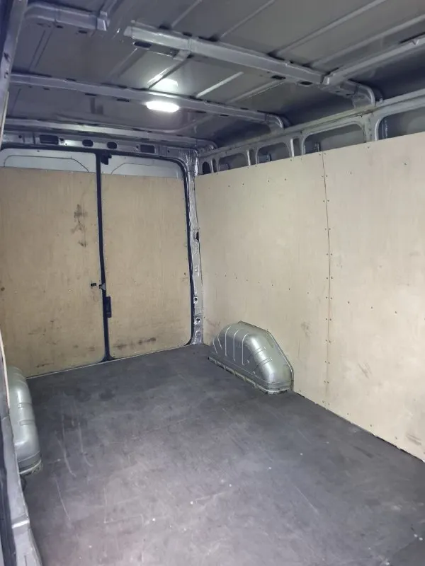 Продам ford transit 2012г. пробег 350т. состояние хорошее, не гнилой, отрезан егр, каждые 5000 менялись фильтра и масло, кондиционер работает отлично. цена 1350000.+79497219948. - фотография - 8