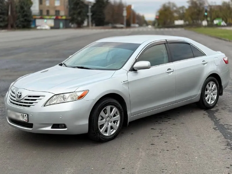 Продам toyota camry 40 2007 я собственник 2.4, пробег родной 208.000 километров ! авто местное, не пригон! состояние идеальное 👍 без окрасов стоит газ пропан (под запаску) в документы вписан коробка автомат салон светлый, ухоженный, чистый стоит большой планшет с навигацией, камерой заднего вида отрываю от сердца, продажа в связи с покупкой недвижимости кто ищет себе надежное японское качество - звоните цена 1.290.000₽ луганск +7 959 159 02 07 !!!! 📞 звоните: +7(959)1590207 - фотография - 3