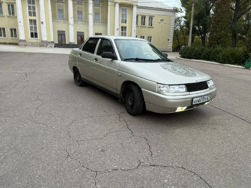 Продам ваз 2110 2007 года. двигатель 1.6 8 кл. машин обслужена. пробег родной - 150000. коробка и двигатель в очень хорошем состоянии. много чего поменяно. стоит stage 1. вся трасса stt + попкорн. вместе с машиной отдам много запчастей. все вопросы по телефону +79497523005 цена 320000 📞 звоните: +7(949)7523005 - фотография - 5