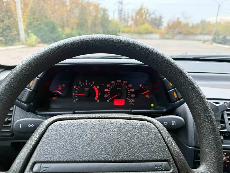 Продам ваз 2110 2007 года. двигатель 1.6 8 кл. машин обслужена. пробег родной - 150000. коробка и двигатель в очень хорошем состоянии. много чего поменяно. стоит stage 1. вся трасса stt + попкорн. вместе с машиной отдам много запчастей. все вопросы по телефону +79497523005 цена 320000 📞 звоните: +7(949)7523005 - фотография - 8