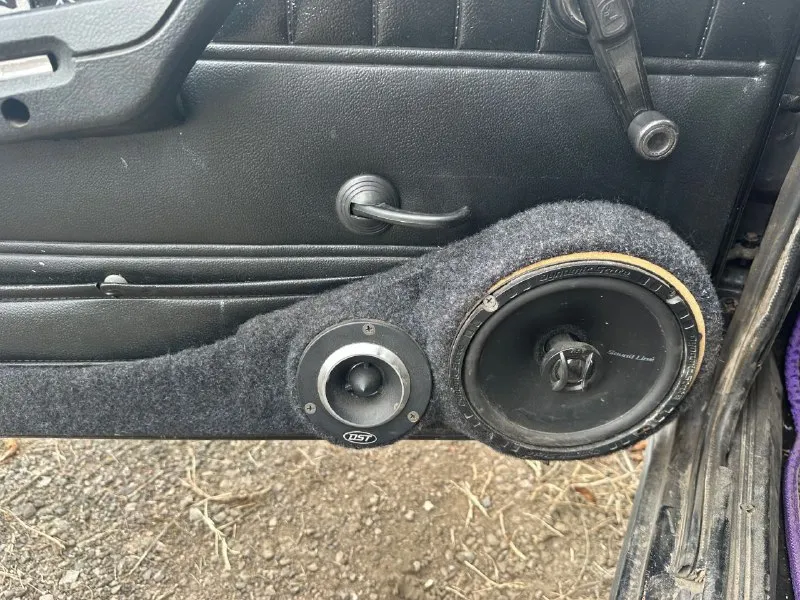 Днр авторынок донецк мариуполь: на полном боевом ходу сел поехал 90к с документами не гниль продажа срочная по этому и цена такая 89398723088 - фотография - 4