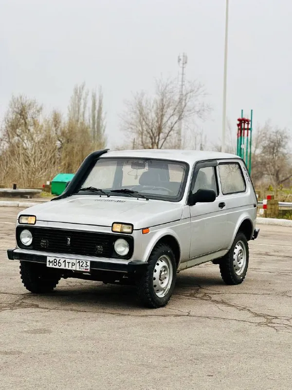 Продам ваз 2121 нива инжектор год выпуска 2003 цена 285 000 р торг в отличном состоянии коробка 5 ст... - фотография