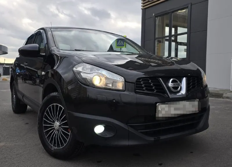 Продаю nissan qashqai+2 7-ми местный! 2011 года. без дтп. родной пробег. птс оригинал. два комплекта ключей. по кузову как на фото без гнили и ржавчины. автомобиль полностью обслужен вложений не требует то проходила во время. масло от замены до замены не расходует. масло заливал nissan оригинальное. матор 1,6 механика цепной. юридически чист. продажа с полным переоформлением. осмотр г. донецк звонить по номеру +79496167298 если нет связи пишите в телеграмм. цена 990000. - фотография - 2