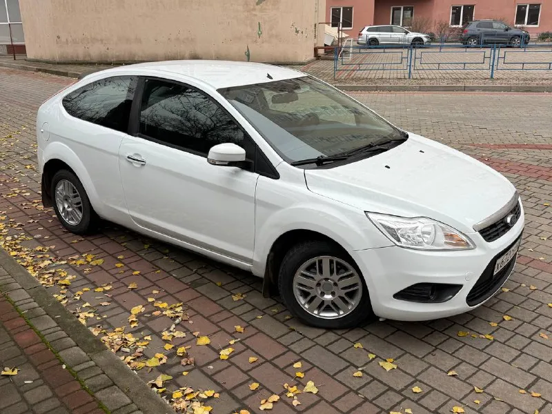 Продам ford focus 1.6 мт 2010 года в донецке. — пробег 249, — все заводские герметики на месте —регулярное то — птс оригинал, два ключа. — зимняя резина yokohama в отличном состоянии —машина в хорошем состоянии как внешне, так и технически. ✔️кондиционер ✔️подогрев сидений, зеркал ✔️камера заднего вида ✔️android планшет ✔️ — поменяны все прокладки, новая тормозная жидкость, антифриз, масло в двигателе свежее, и все фильтра двигатель тянет на отлично, масло не расходует, не дымит и не троит. — кпп все передачи включаются отлично. — ходовая часть перебралась почти полностью в полном порядке, ничего не стучит, не гремит. — салон в отличном состоянии, ничего не затерто, все работает, все включается. — за машиной очень хорошо следили. — полный пакет документов, без штрафов, залогов. 💰💰💰520.000 руб торг 📲📲📲 7 949 317 52 79 - фотография - 6