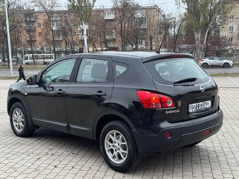 Продам nissan qashqai 2008год в идеальном состоянии без вложений мотор идеальном состояние так же и коробка не чего не перешита не руль не салон всё в заводе машина с двумя окрасами не битая мотор коробка в идеальном состояние сель и поехал кондиционер рабочи два ключа автомобиль в очень хорошем состоянии сель и поехал все интересующий вопросы по телефону пишите звоните ! +7949-467-65-94. цена 750.000₽ торг - фотография - 3