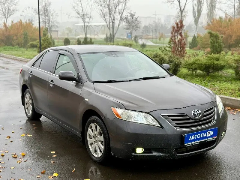 🇯🇵 toyota camry v40 💰цена: 710 000р 🏢город: мариуполь 📅год выпуска: 2007 🧾пробег: 270 650 км. ⚙️двигатель: 2.4 ⛽топливо: бензин ⚙️кпп: механика 📞 телефон: +7-949-551-91-52 +7-949-727-41-51 +7-989-263-55-56 💾 описание: ✅ автомат калашникова среди автомобилей. сборка япония. ✅ двигатель 2.4 в народе именуемый "миллионник" в паре с механической коробкой, очень надёжный и не прихотливый. ✅ южная эксплуатация, кузов без корозии. ❄️ двух зонный климат-контроль ⚙️ механическая коробка ⬇️ кожаный мульти-руль 👍 велюровый салон 💡 led птф улица шевченко 269 - фотография - 3
